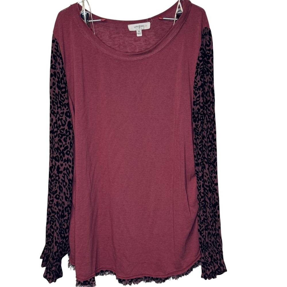 Umgee Womens Top Leopard Print Balloon Sleeve Floral Back Red Plus 1XL WA5869